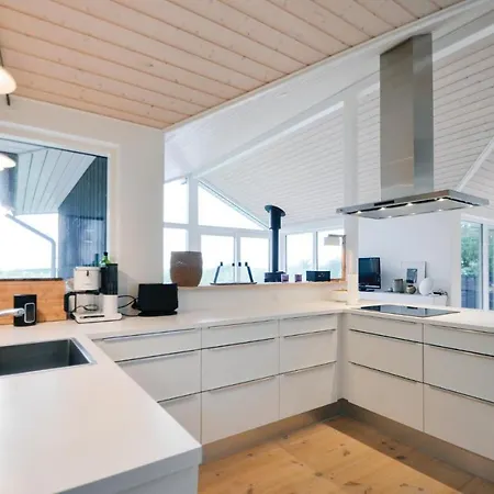 Three-bedroom Holiday In *